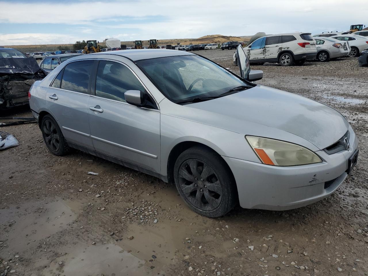 2004 Honda Accord VIN 1HGCM56304A169372 Copart auction photo, rear end / side damage thumbnail 4