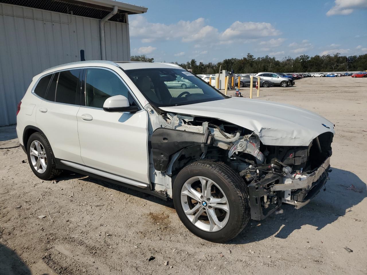2020 BMW X3 VIN 5UXTY5C03L9B06300 Copart auction photo, front end damage thumbnail 4