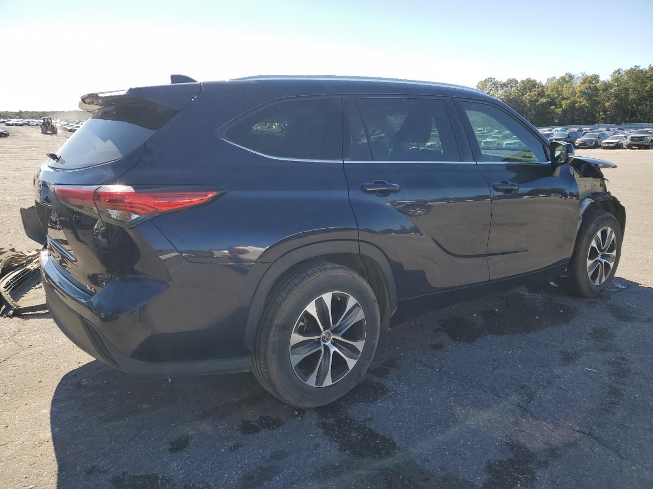 2020 Toyota Highlander VIN 5TDGZRAH3LS512950 Copart auction photo, front end / side damage thumbnail 3