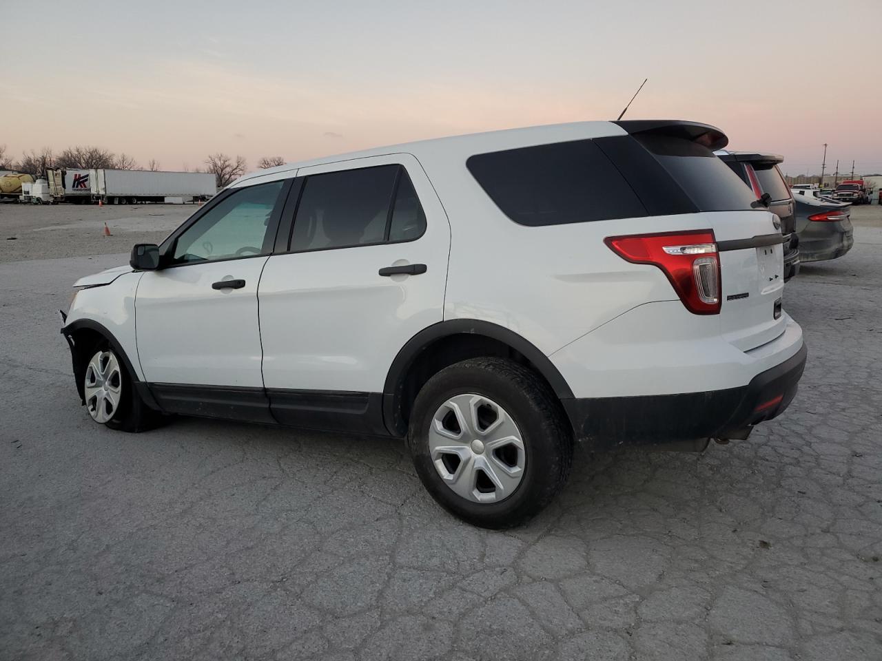 2015 Ford Explorer VIN 1FM5K8AR9FGC68052 Copart auction photo, all over / undercarriage damage thumbnail 2