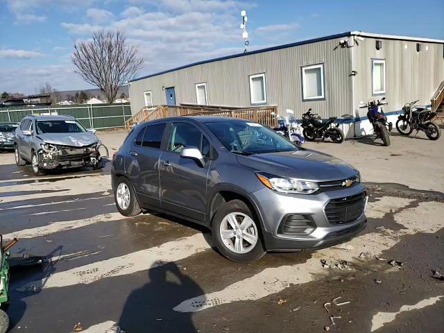 2020 Chevrolet Trax VIN 3GNCJKSB1LL164098 Copart auction photo, side / rear end damage thumbnail 11