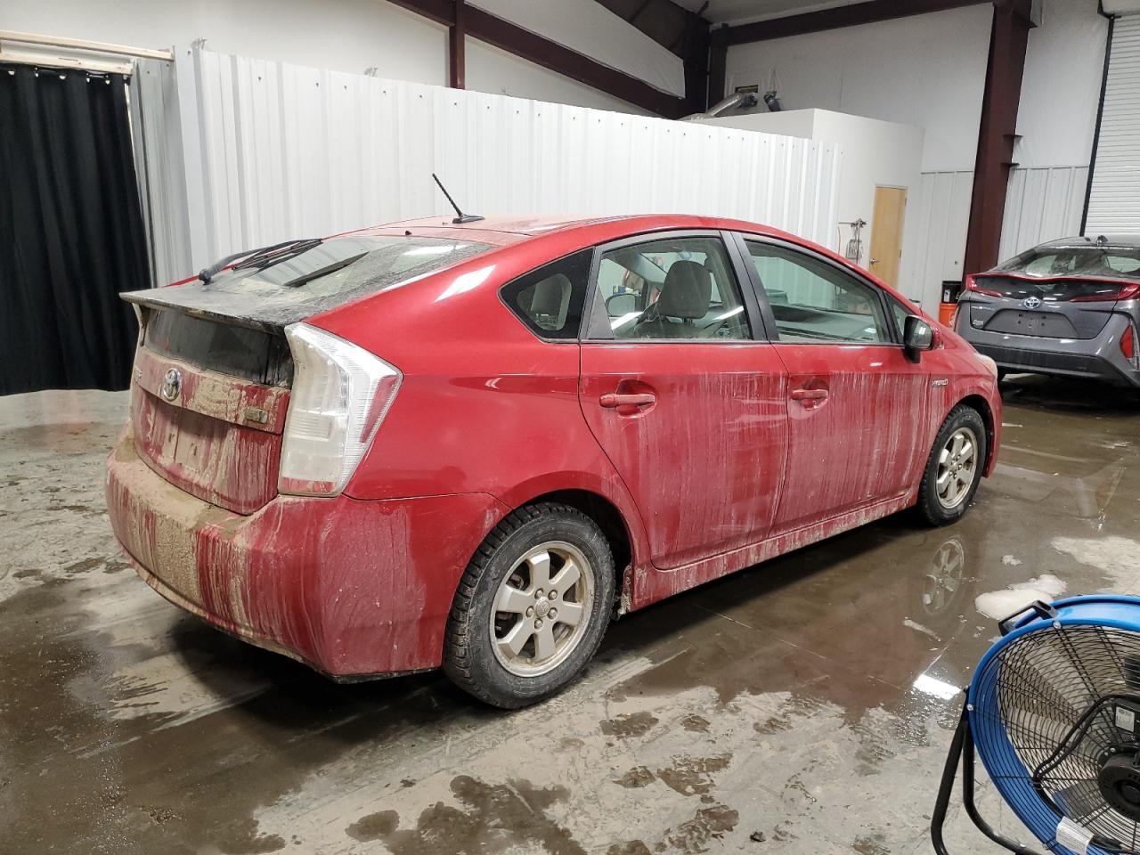 2011 Toyota Prius VIN JTDKN3DU2B5299716 Copart auction photo, front end damage thumbnail 3