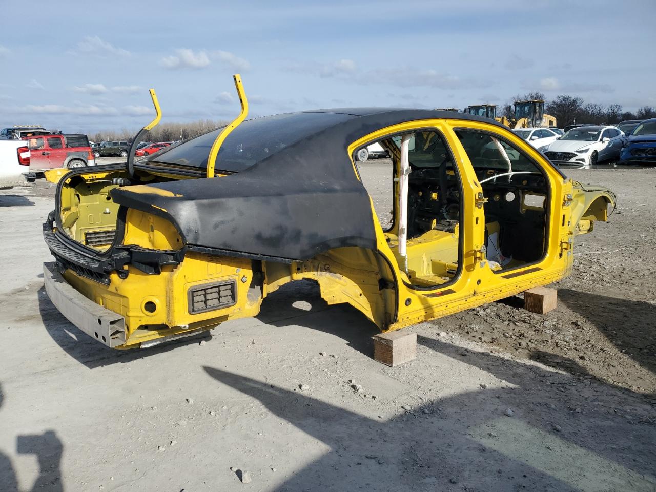 2018 Dodge Charger VIN 2C3CDXGJ0JH187704 Copart auction photo, stripped damage thumbnail 3