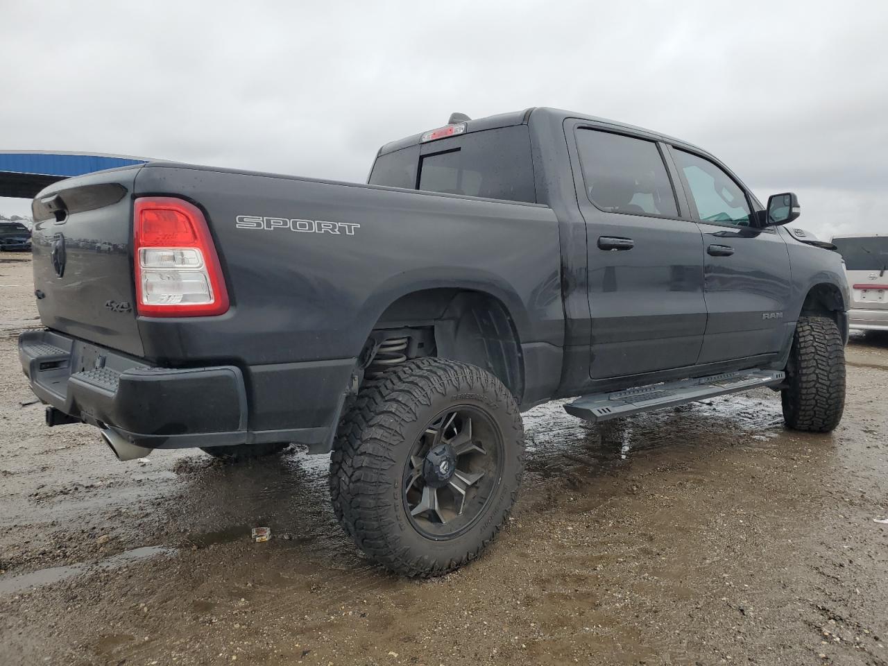 2020 RAM 1500 VIN 1C6SRFFT5LN174857 Copart auction photo, front end / undercarriage damage thumbnail 3