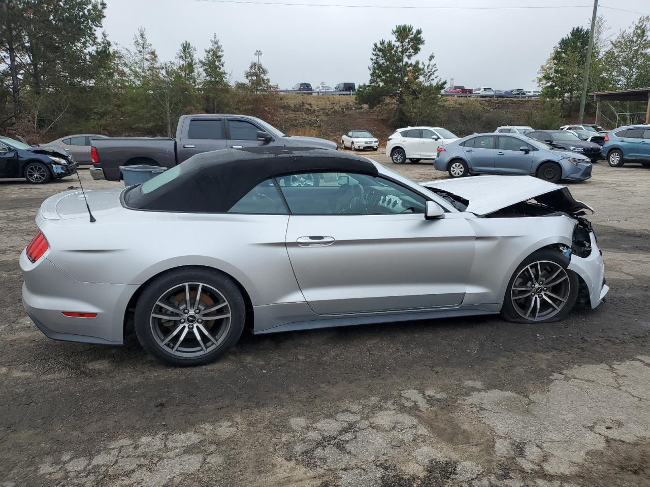 2017 Ford Mustang VIN 1FATP8UH8H5254468 Copart auction photo, front end damage thumbnail 3