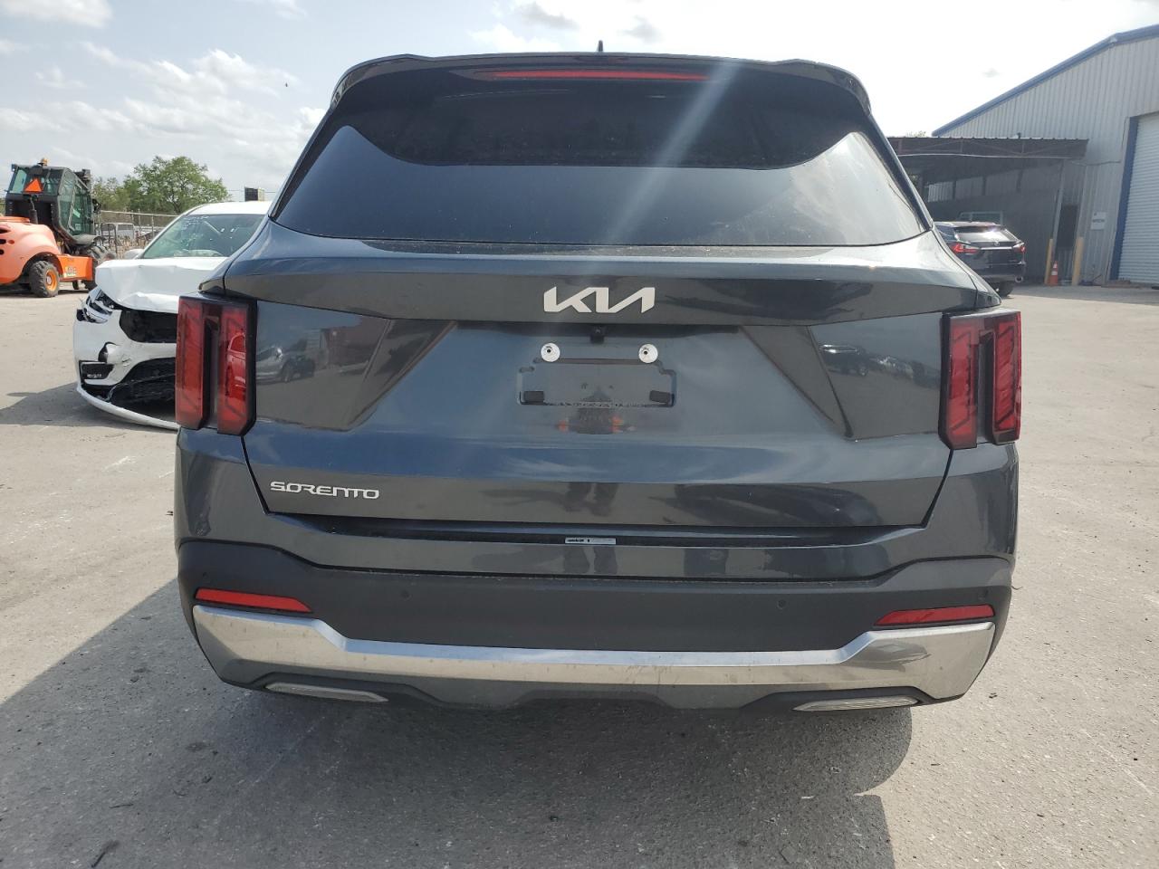 2024 KIA Sorento VIN 5XYRL4JC2RG286732 Copart auction photo, front end damage thumbnail 6