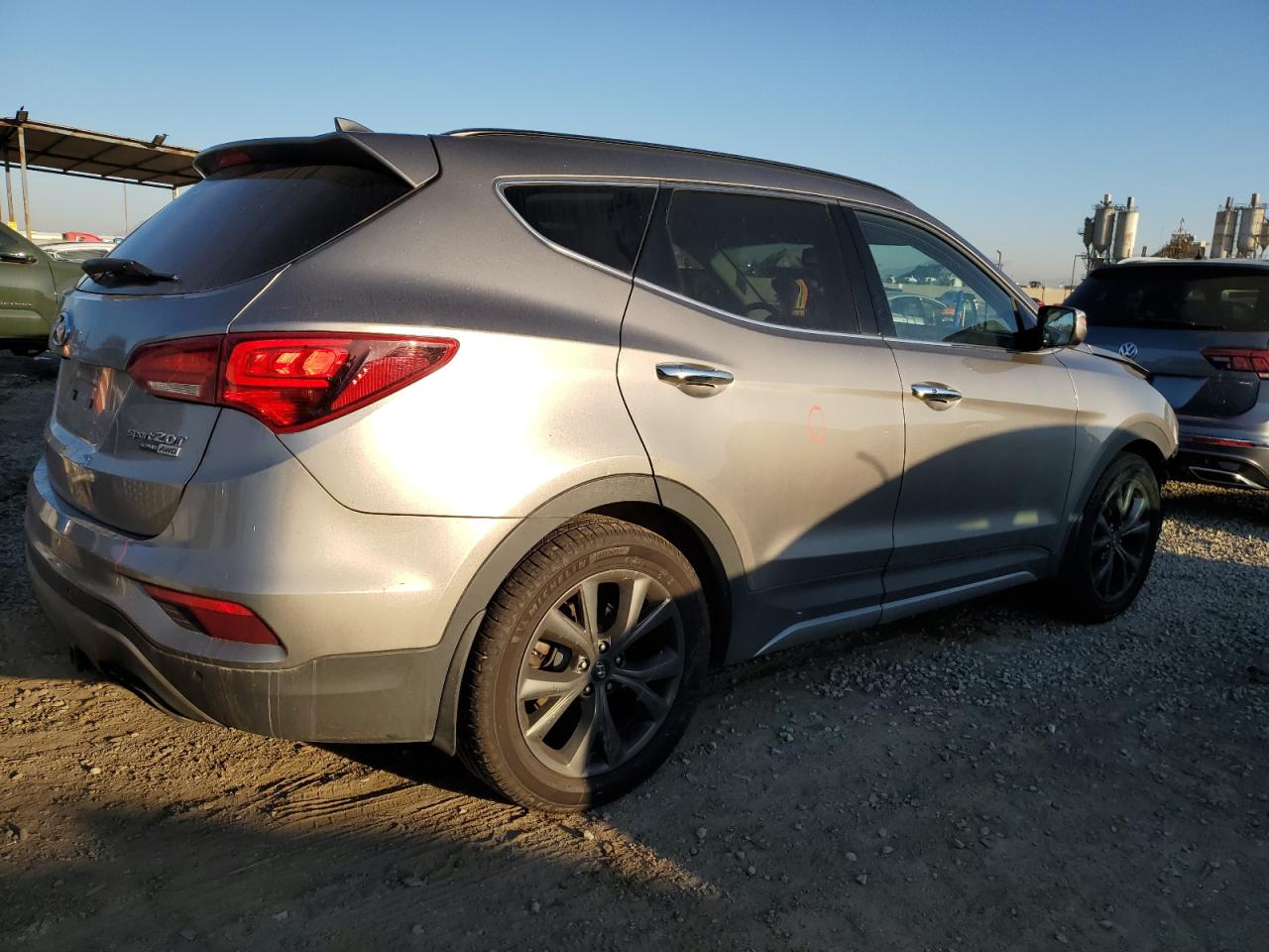 2018 Hyundai Santa Fe VIN 5NMZWDLA7JH101944 Copart auction photo, front end damage thumbnail 3