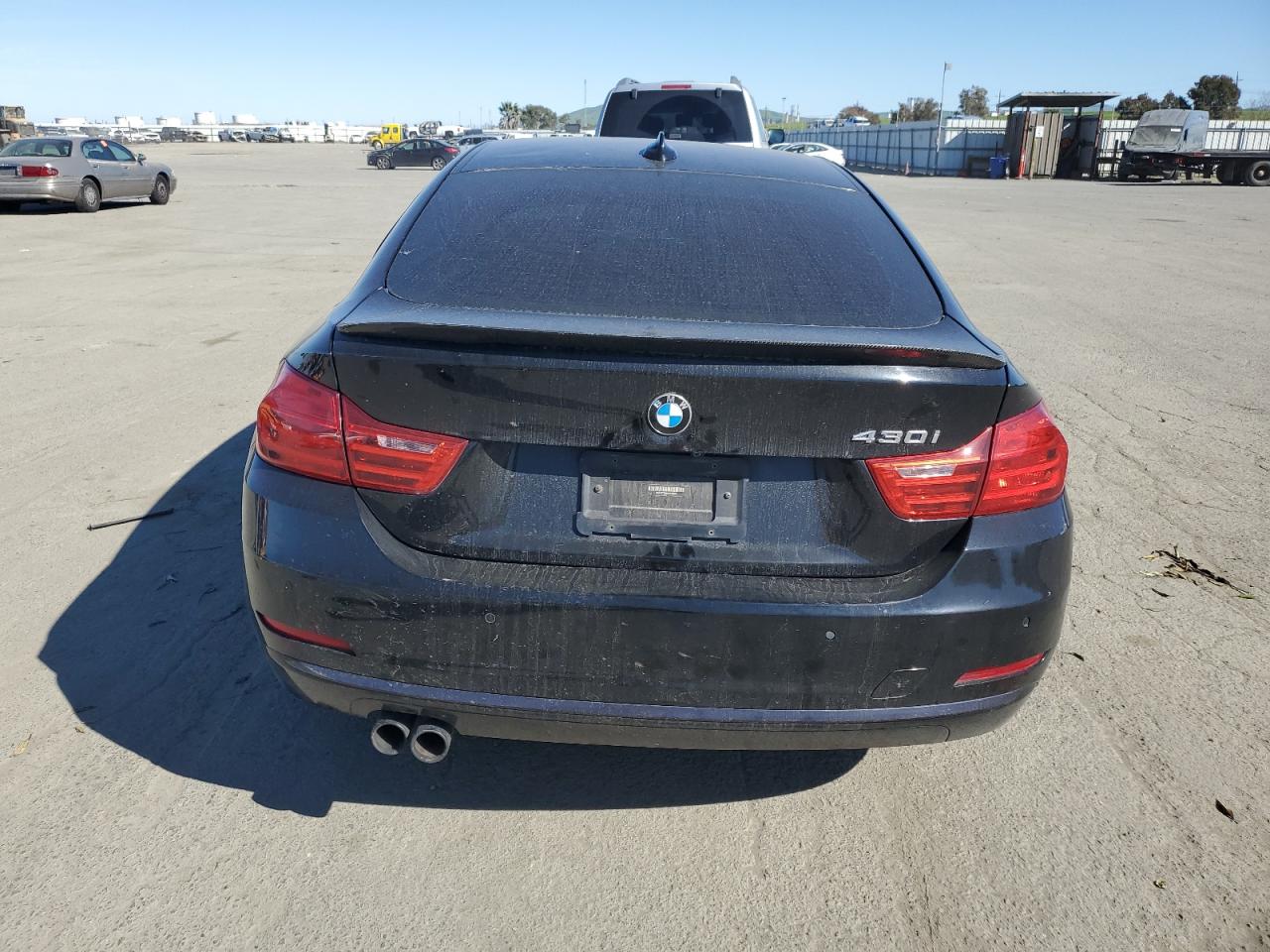 2017 BMW 4er VIN WBA4F7C5XHG437942 Copart auction photo, vandalism / all over damage thumbnail 6
