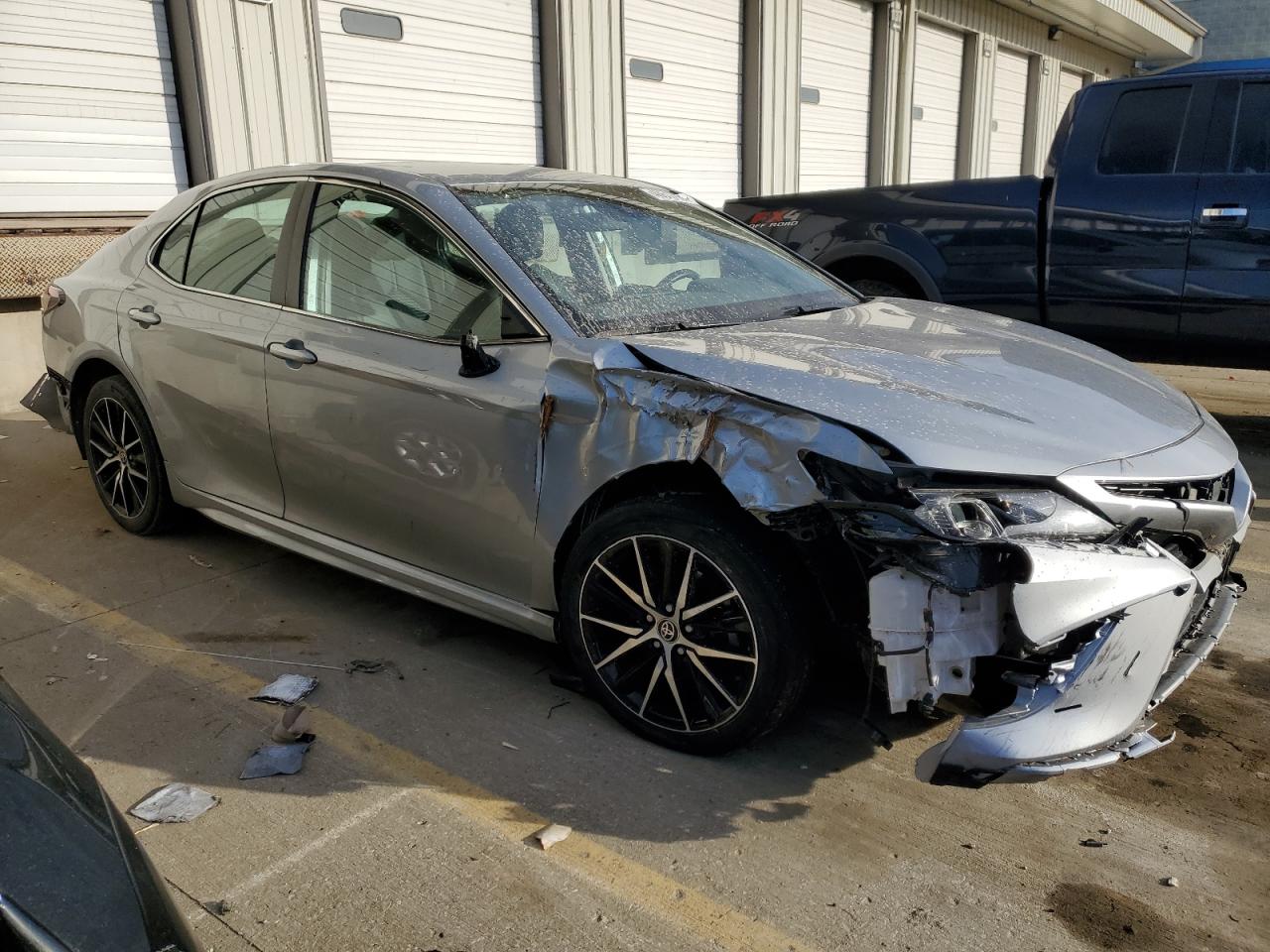 2021 Toyota Camry VIN 4T1G11AK8MU470823 Copart auction photo, front end / rear end damage thumbnail 4