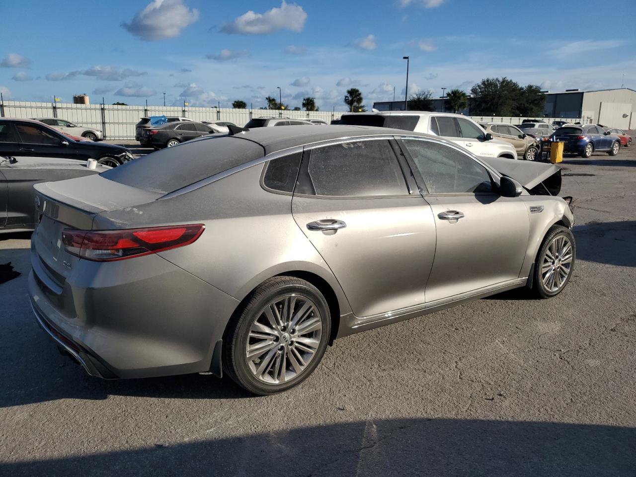 2017 KIA Optima VIN 5XXGV4L24HG126215 Copart auction photo, front end / side damage thumbnail 3