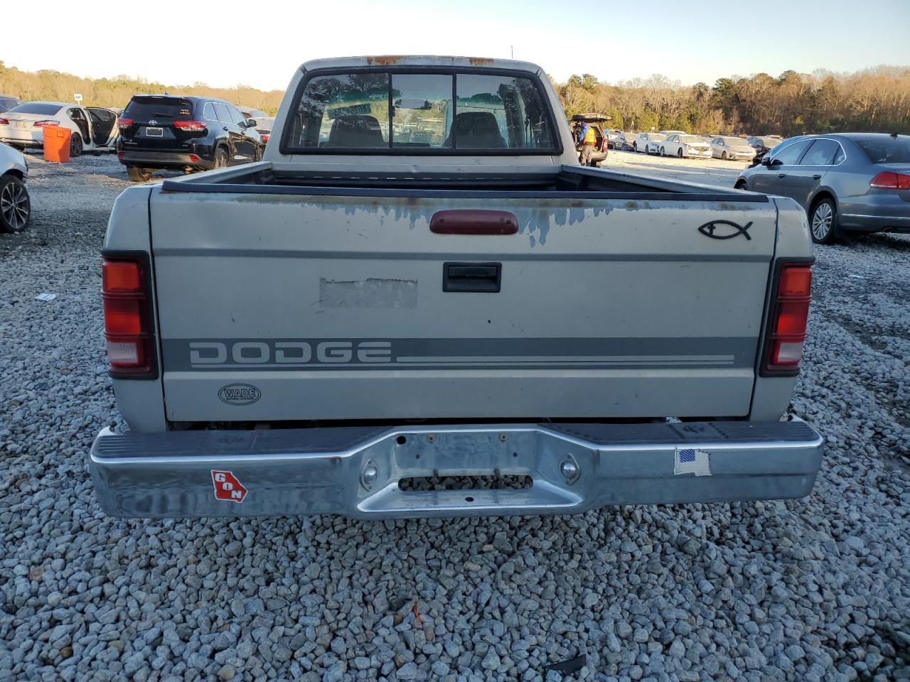 1995 Dodge Dakota VIN 1B7GL23X2SS369220 Copart auction photo, front end damage thumbnail 6