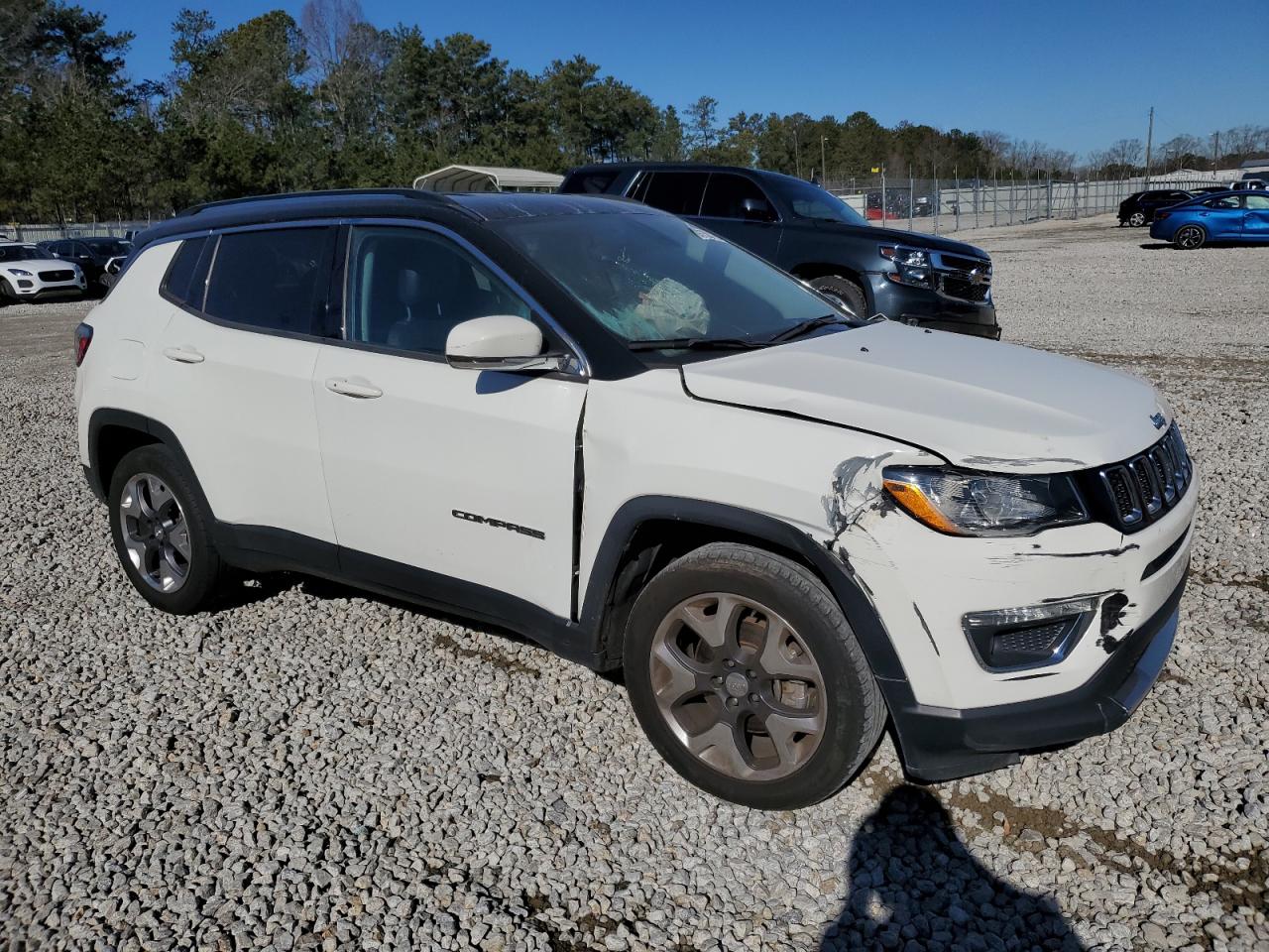 2020 Jeep Compass VIN 3C4NJCCB9LT200853 Copart auction photo, front end damage thumbnail 4