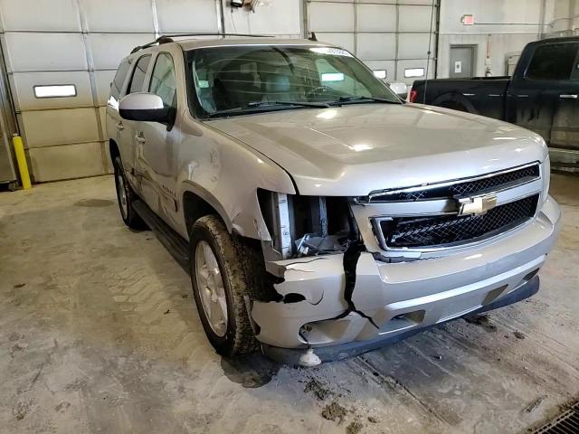 2007 Chevrolet Tahoe VIN 1GNEK130X7R127210 Copart auction photo, front end / side damage thumbnail 11