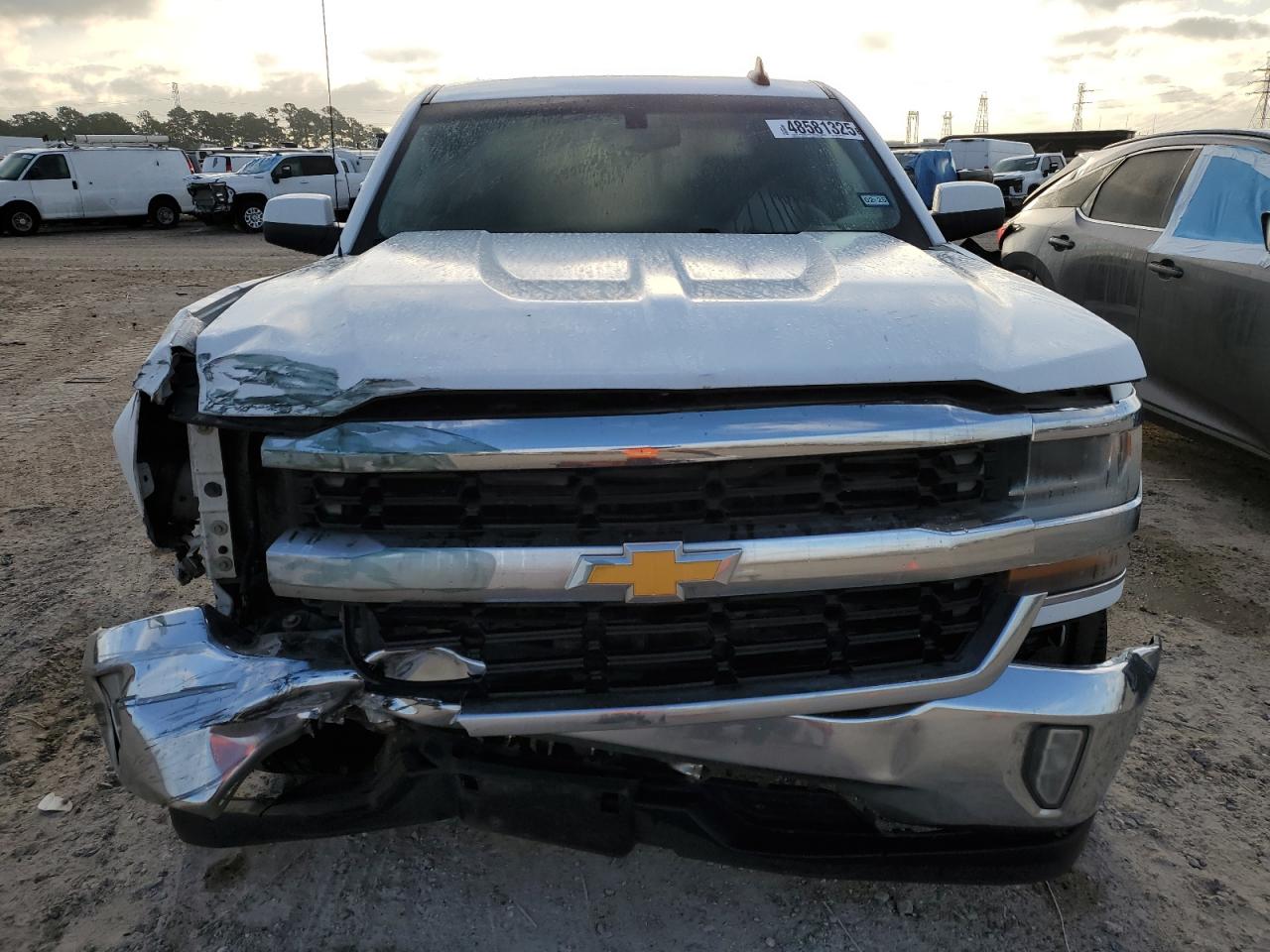 2017 Chevrolet Silverado VIN 3GCPCREC5HG286769 Copart auction photo, front end / minor dent/scratches damage thumbnail 5