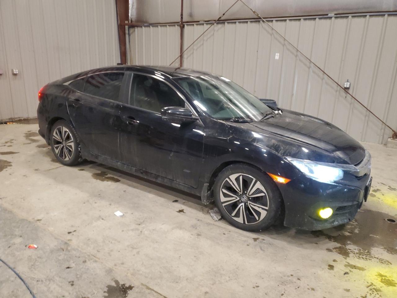 2016 Honda Civic VIN 19XFC1F32GE026982 Copart auction photo, minor dent/scratches damage thumbnail 4