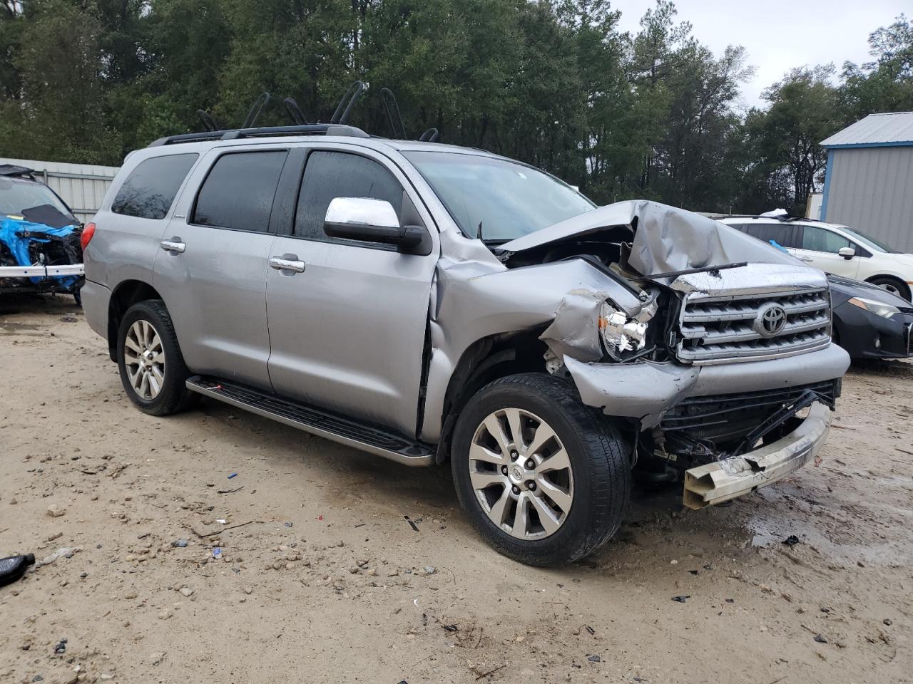 2010 Toyota Sequoia VIN 5TDJW5G14AS027716 Copart auction photo, front end / rear end damage thumbnail 4