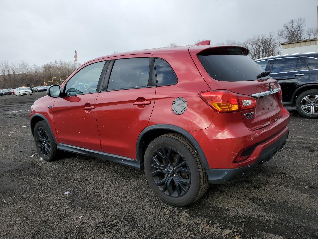 2018 Mitsubishi Outlander VIN JA4AR3AU3JU015318 Copart auction photo, minor dent/scratches damage thumbnail 2