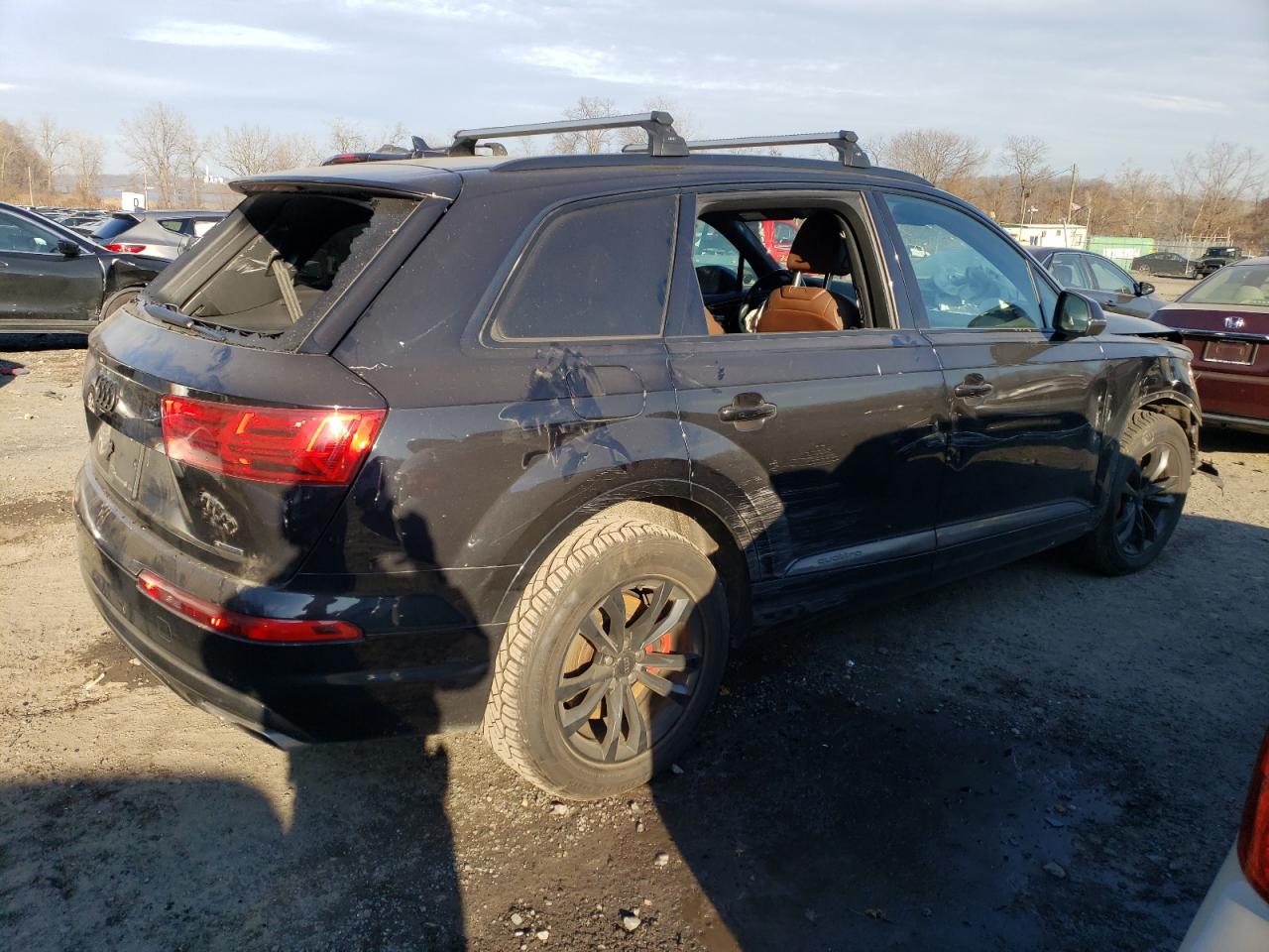 2018 Audi Q7 VIN WA1LAAF75JD001525 Copart auction photo, all over damage thumbnail 3