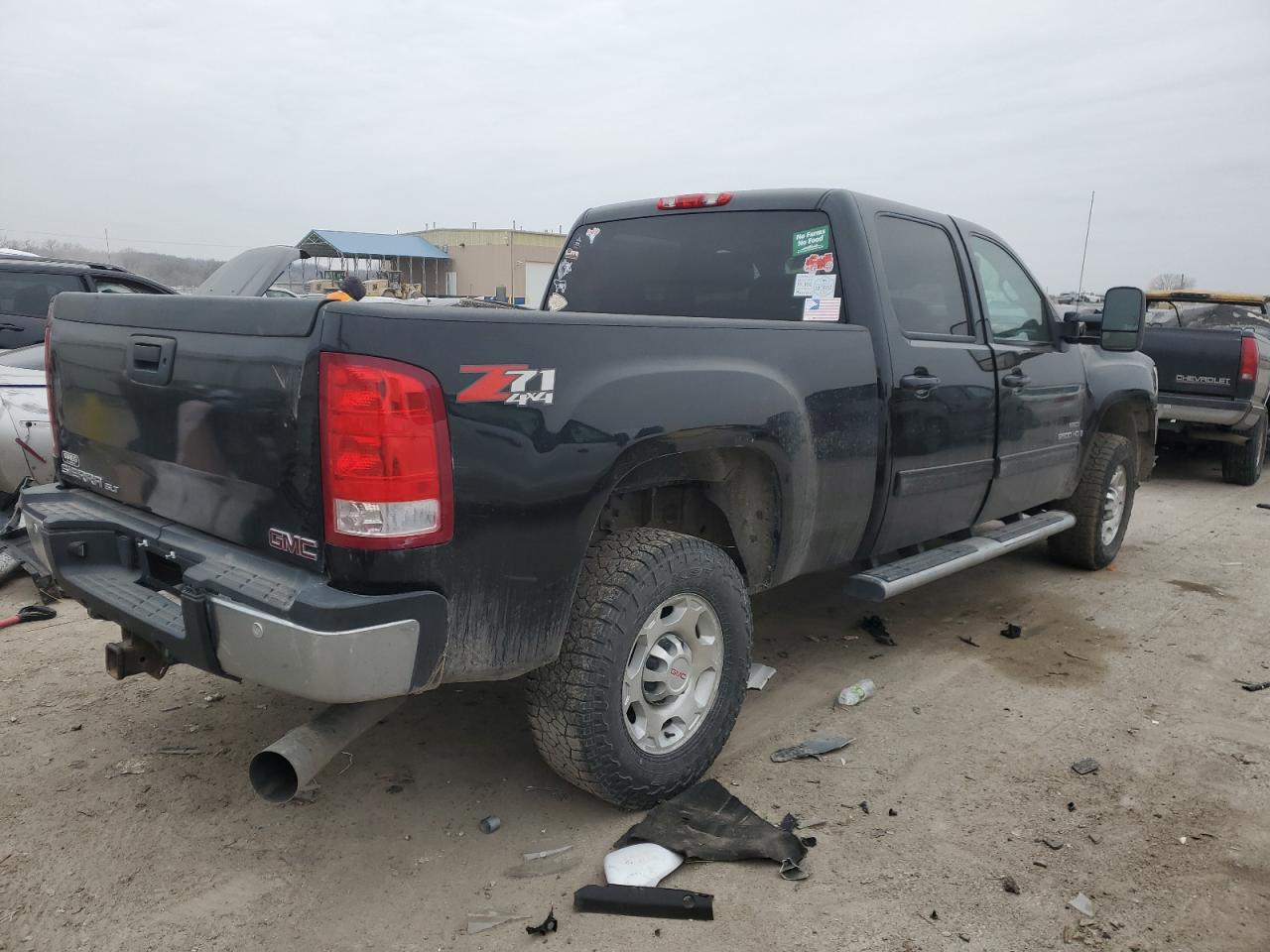 2009 GMC Sierra VIN 1GTHK63689F149699 Copart auction photo, front end damage thumbnail 3
