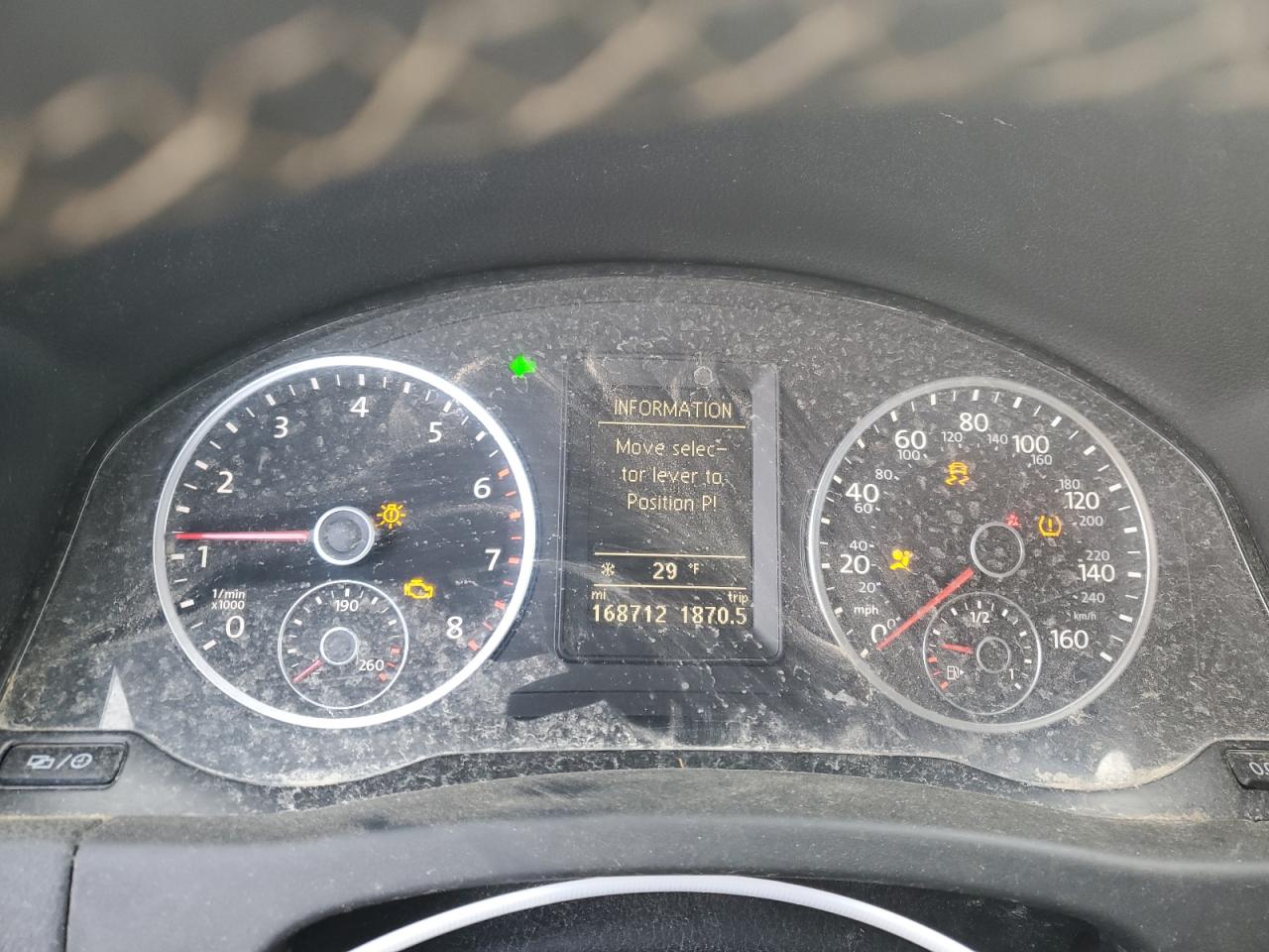 2016 Volkswagen Tiguan VIN WVGAV7AX3GW525003 Copart auction photo, front end / minor dent/scratches damage thumbnail 9