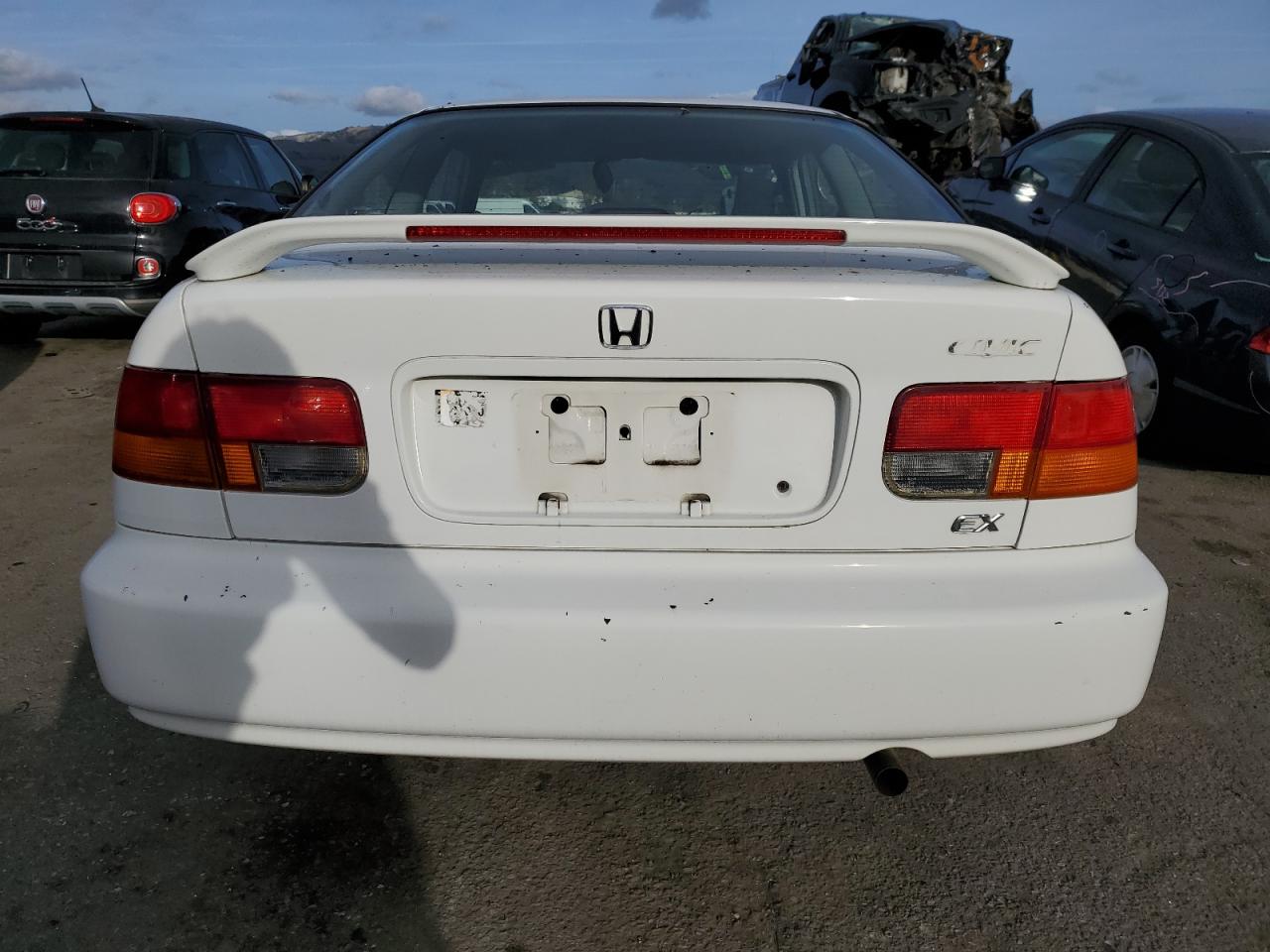 1998 Honda Civic VIN 1HGEJ8247WL088040 Copart auction photo, vandalism / minor dent/scratches damage thumbnail 6