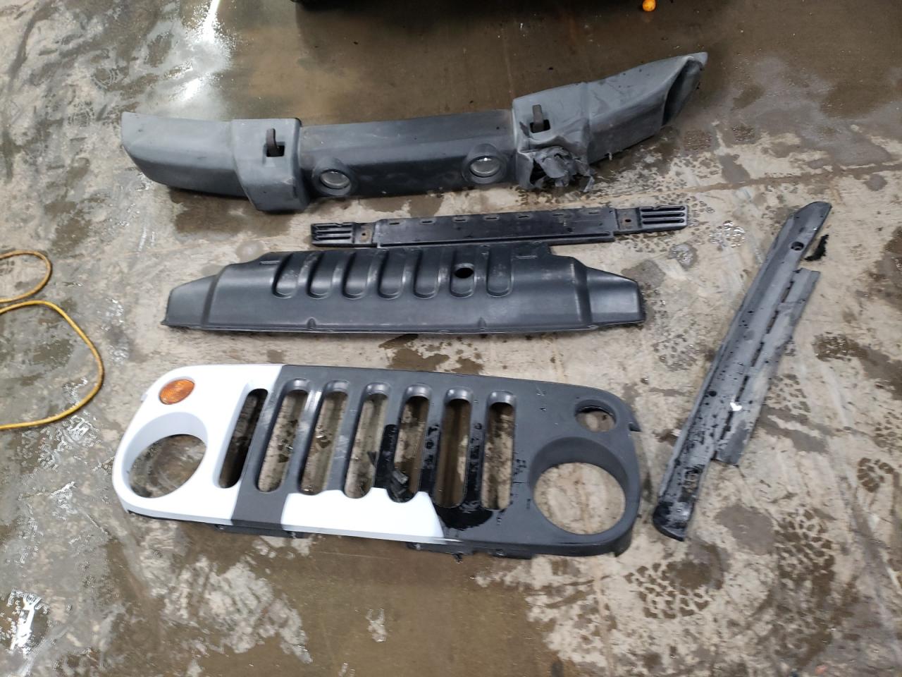 2009 Jeep Wrangler VIN 1J8FA54119L704039 Copart auction photo, front end damage thumbnail 12