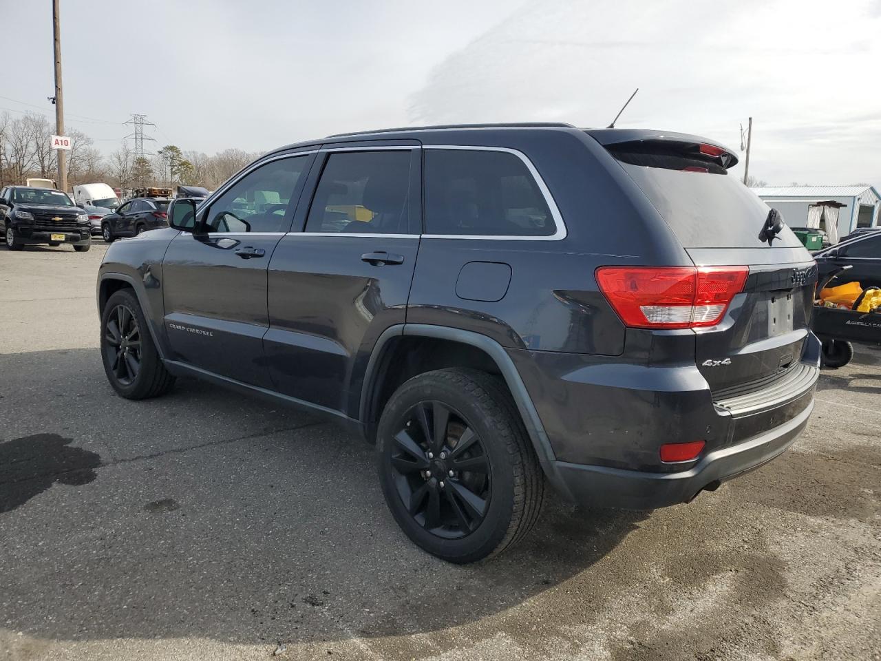 2013 Jeep Grand Cherokee VIN 1C4RJFAT5DC586442 Copart auction photo, minor dent/scratches damage thumbnail 2