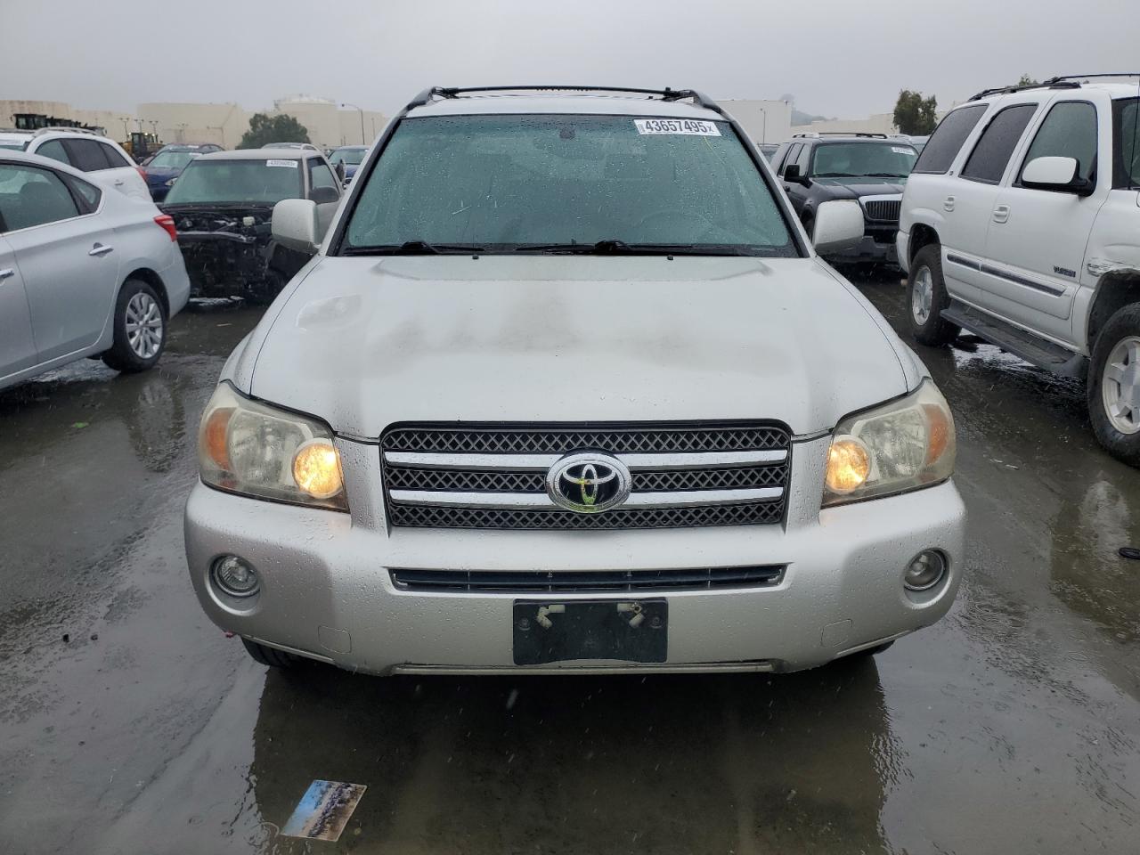 2006 Toyota Highlander VIN JTEEW21A260008239 Copart auction photo, side damage thumbnail 5