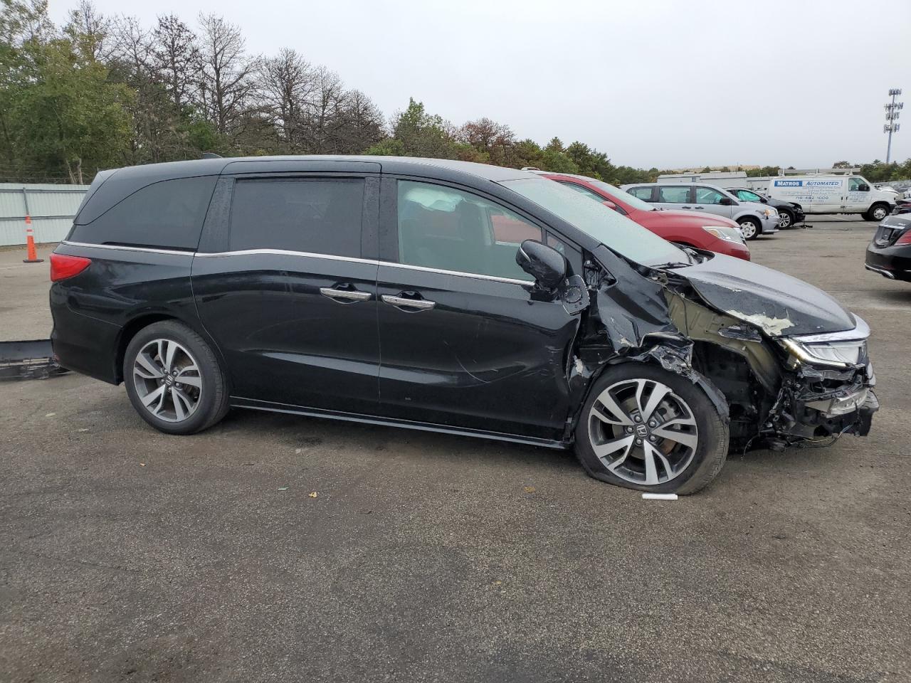 2021 Honda Odyssey VIN 5FNRL6H84MB036597 Copart auction photo, front end / side damage thumbnail 4