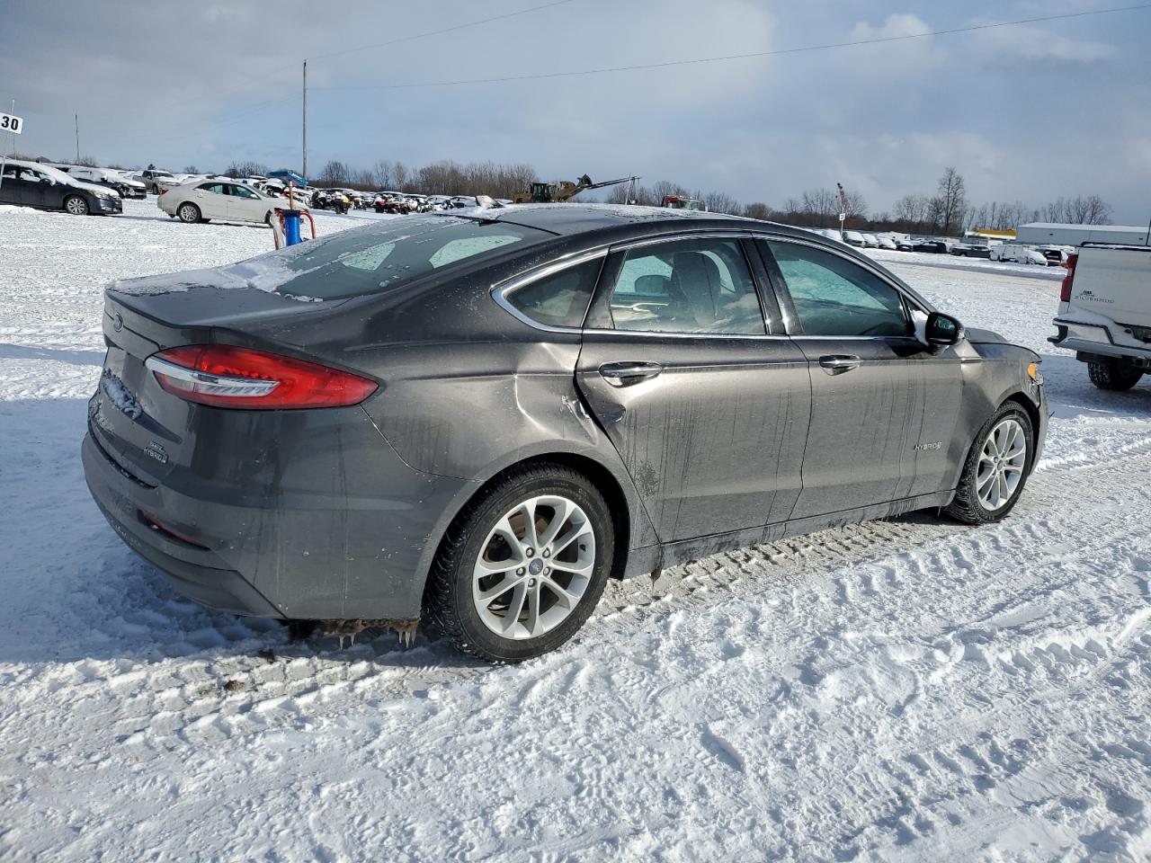 2019 Ford Fusion VIN 3FA6P0MU9KR130757 Copart auction photo, front end / side damage thumbnail 3
