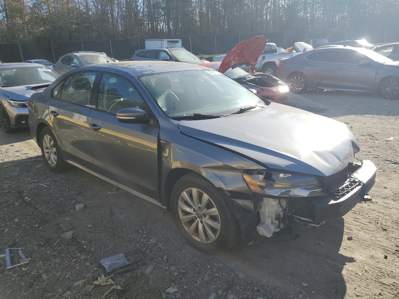 2015 Volkswagen Passat VIN 1VWAT7A38FC097921 Copart auction photo, front end / mechanical damage thumbnail 4