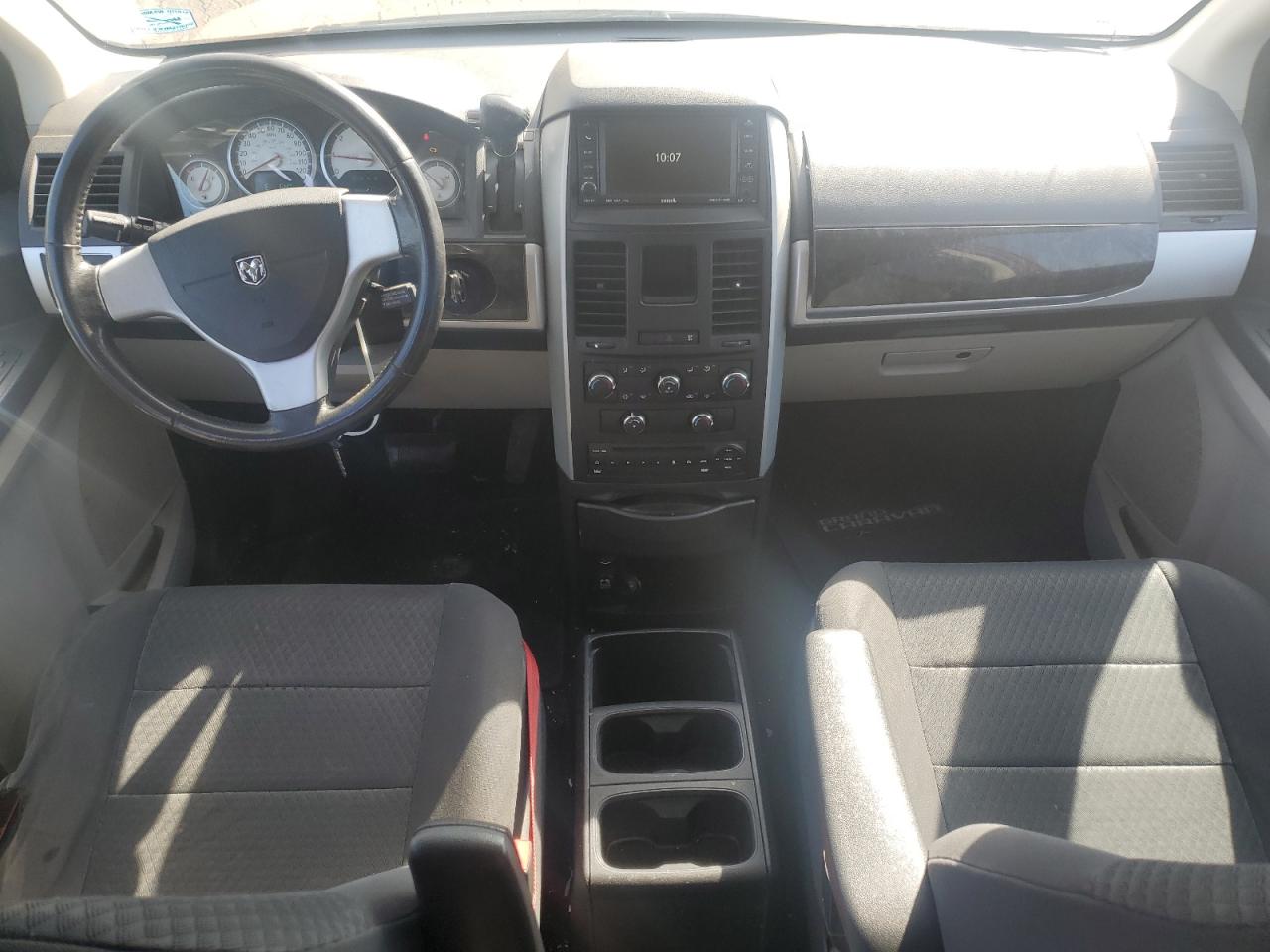 2010 Dodge Caravan VIN 2D4RN6DX0AR438059 Copart auction photo, front end / minor dent/scratches damage thumbnail 8