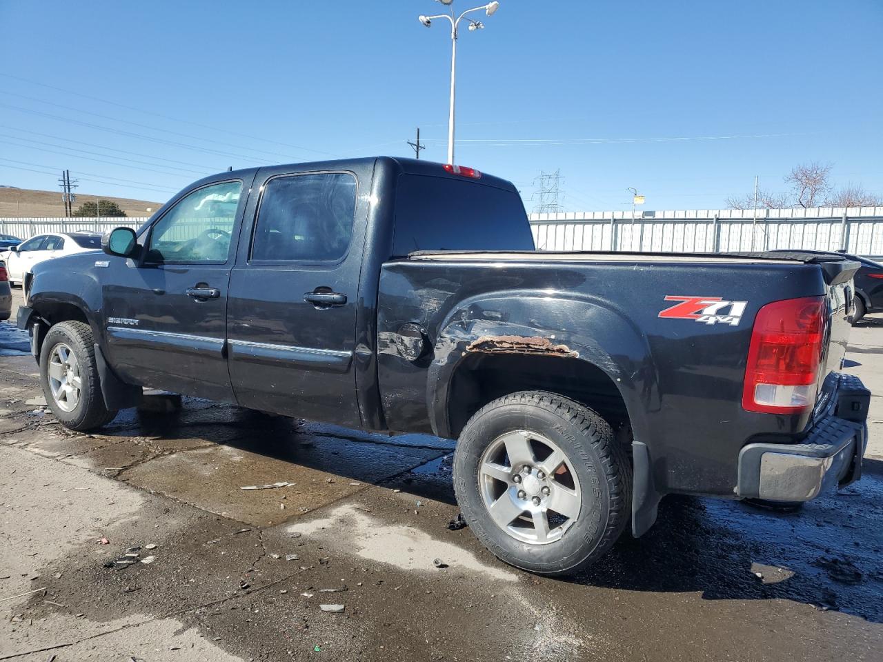 2010 GMC Sierra VIN 3GTRKWE35AG169855 Copart auction photo, front end / side damage thumbnail 2