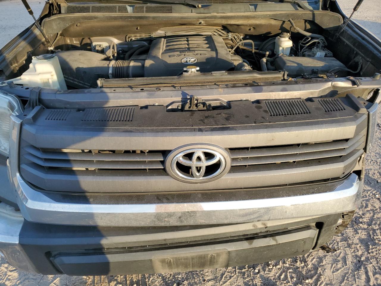 2015 Toyota Tundra VIN 5TFEY5F12FX174714 Copart auction photo, side / front end damage thumbnail 11