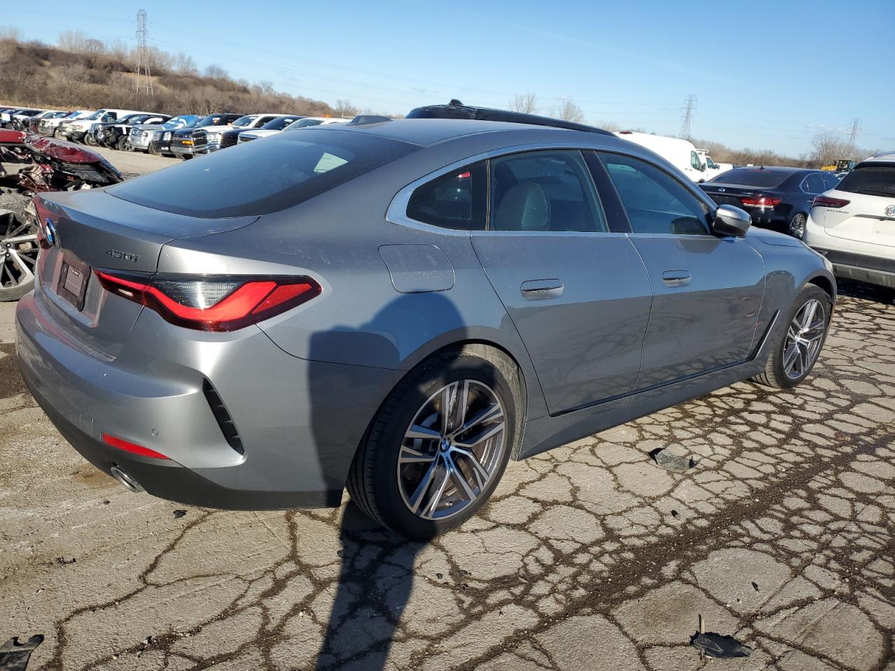 2024 BMW 4er VIN WBA73AV08RFT32084 Copart auction photo, hail damage thumbnail 3
