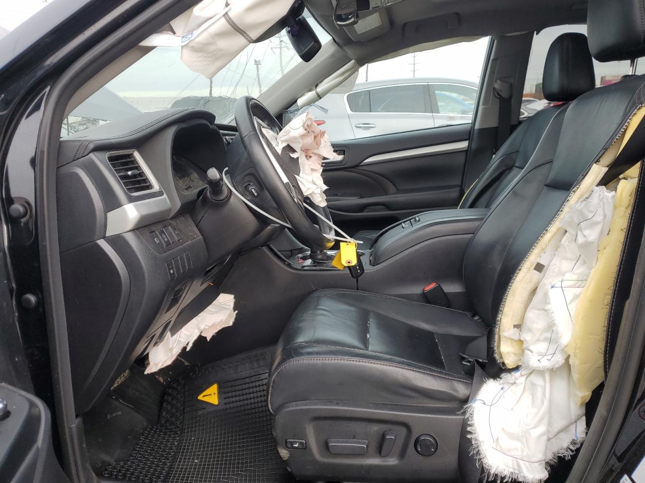 2018 Toyota Highlander VIN 5TDJZRFH9JS542918 Copart auction photo, all over damage thumbnail 7