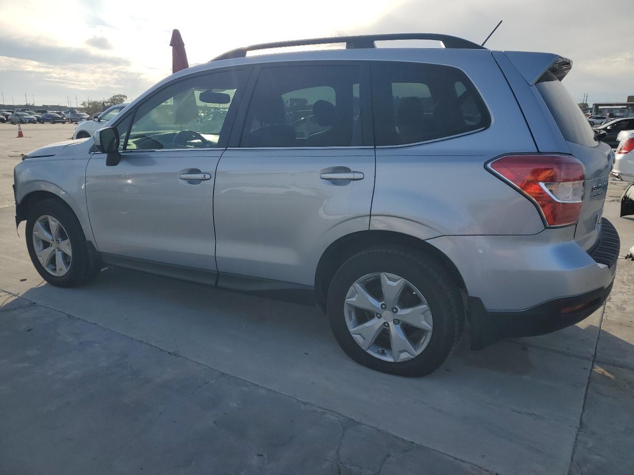 2015 Subaru Forester VIN JF2SJAKC7FH805752 Copart auction photo, front end damage thumbnail 2