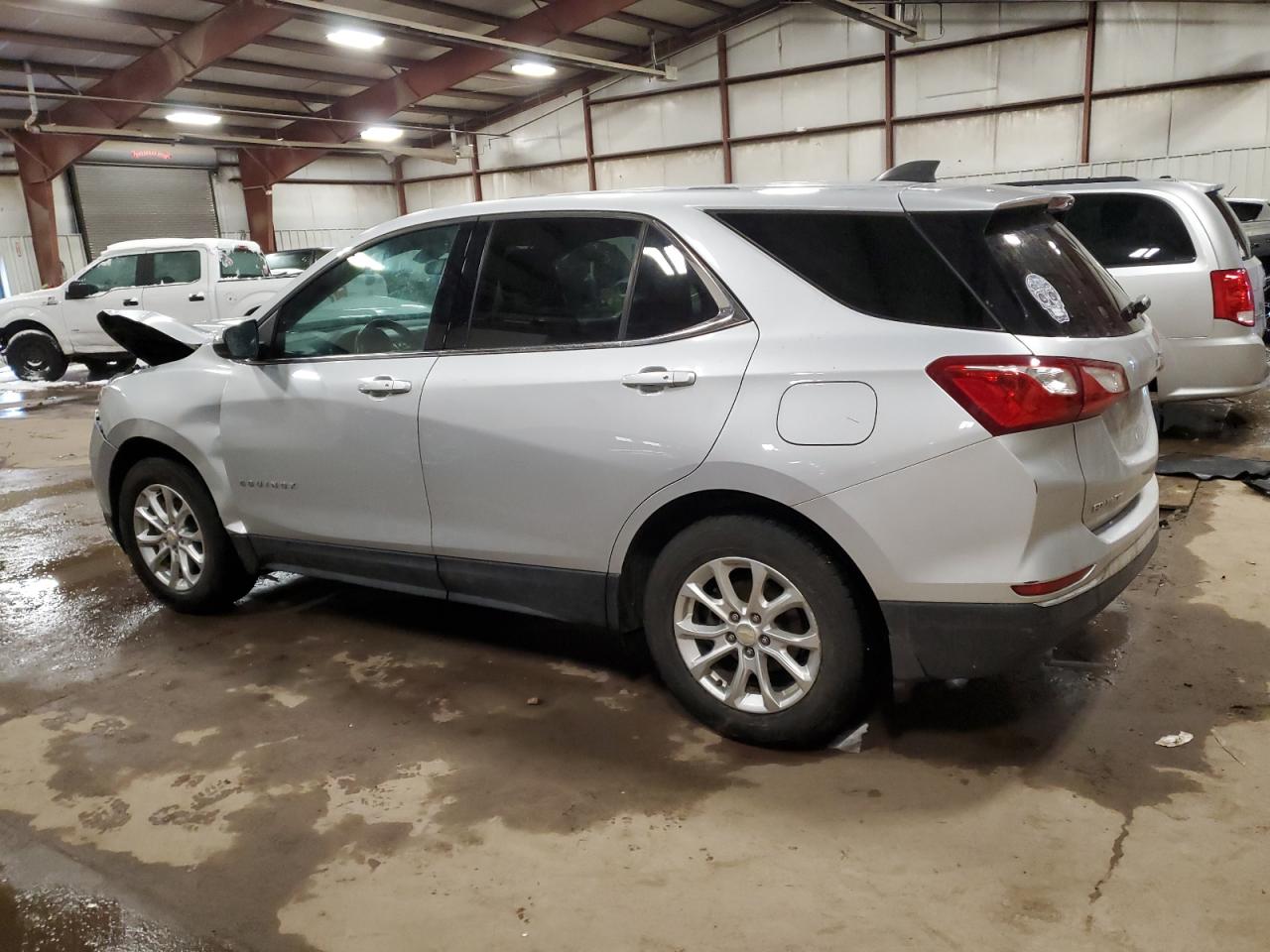 2018 Chevrolet Equinox VIN 2GNAXSEV4J6213064 Copart auction photo, front end / side damage thumbnail 2