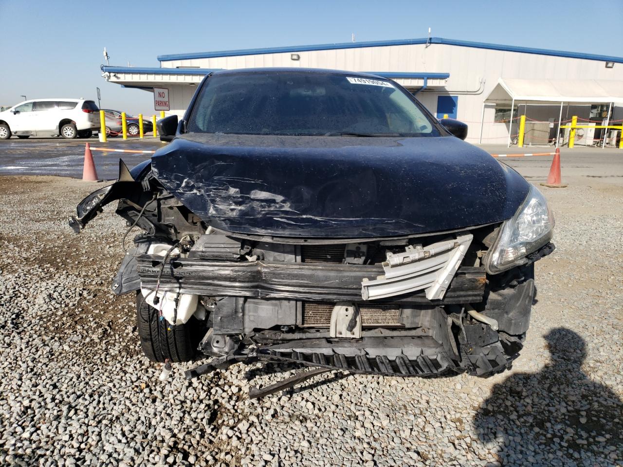 2015 Nissan Sentra VIN 3N1AB7AP9FL685343 Copart auction photo, front end / rear end damage thumbnail 5