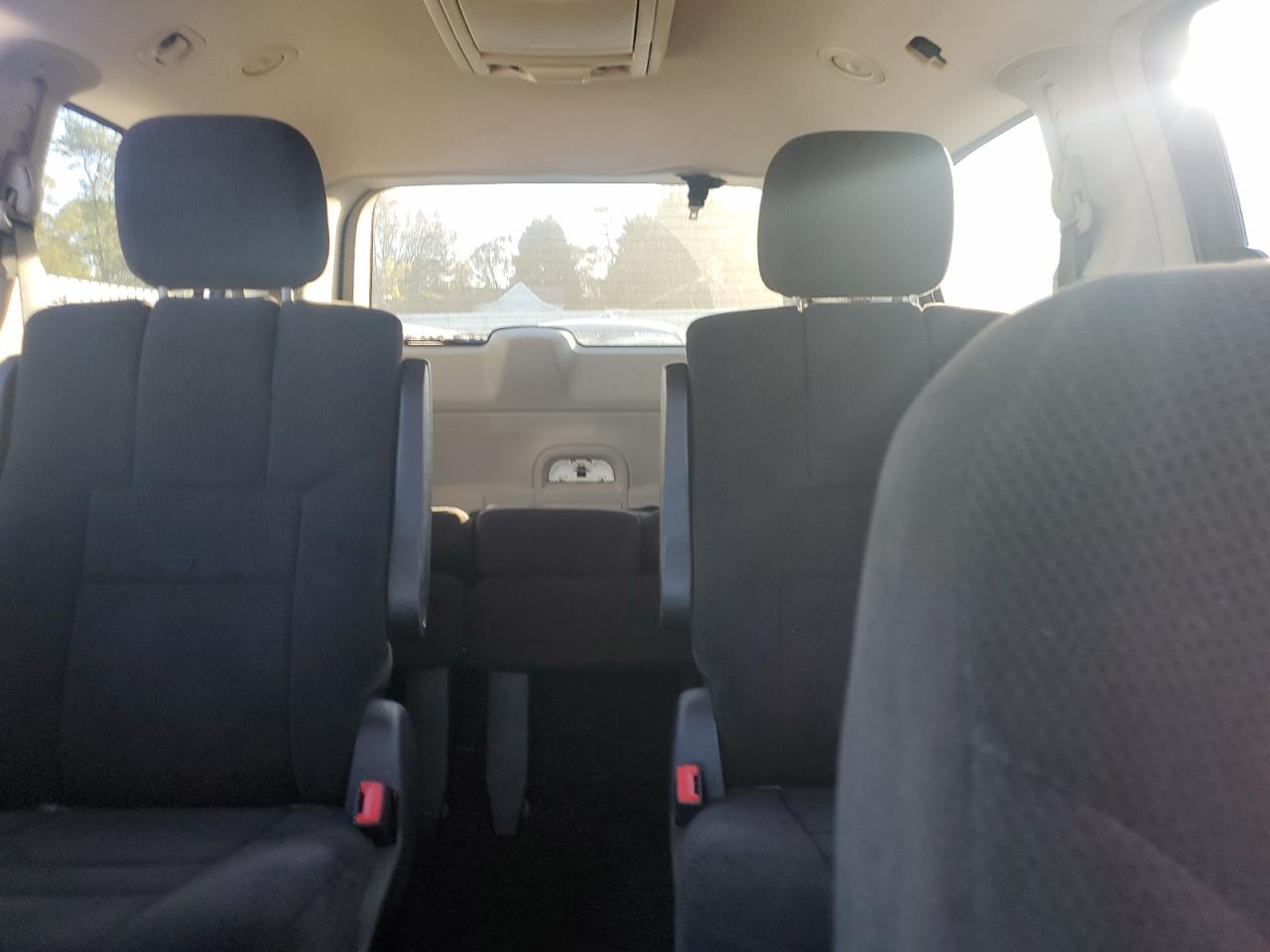 2012 Dodge Caravan VIN 2C4RDGDG0CR100699 Copart auction photo, all over / minor dent/scratches damage thumbnail 10