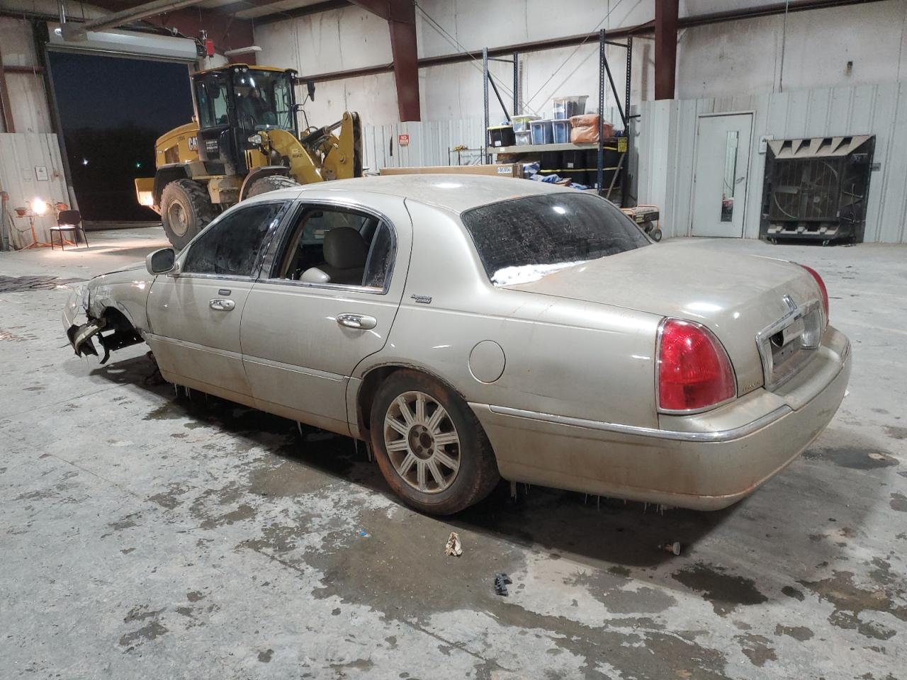 2006 Lincoln Town Car VIN 1LNHM82V56Y642069 Copart auction photo, all over damage thumbnail 2