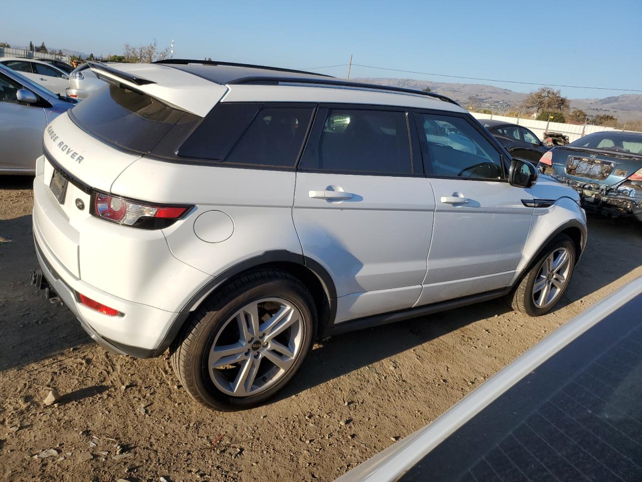 2012 Land Rover Range Rover VIN SALVT2BG4CH697450 Copart auction photo, minor dent/scratches damage thumbnail 3
