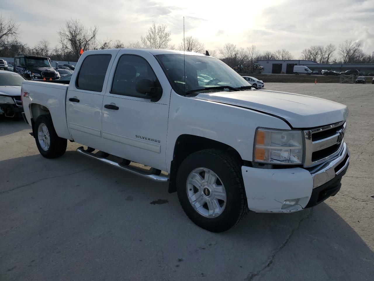 2010 Chevrolet Silverado VIN 3GCRKSE37AG276642 Copart auction photo, front end / side damage thumbnail 4