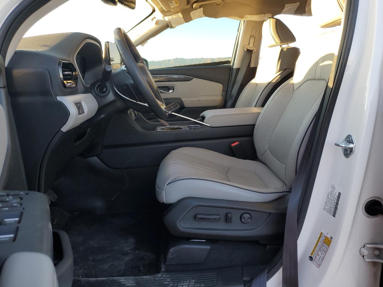 2023 Honda Pilot VIN 5FNYG1H8XPB027880 Copart auction photo, side damage thumbnail 7