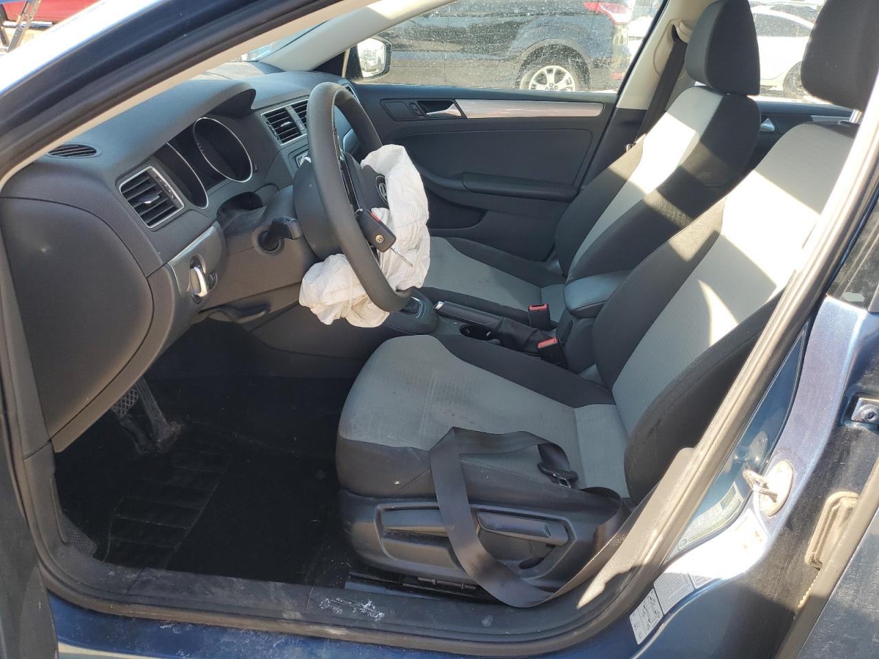 2017 Volkswagen Jetta VIN 3VW2B7AJ5HM227239 Copart auction photo, front end damage thumbnail 7