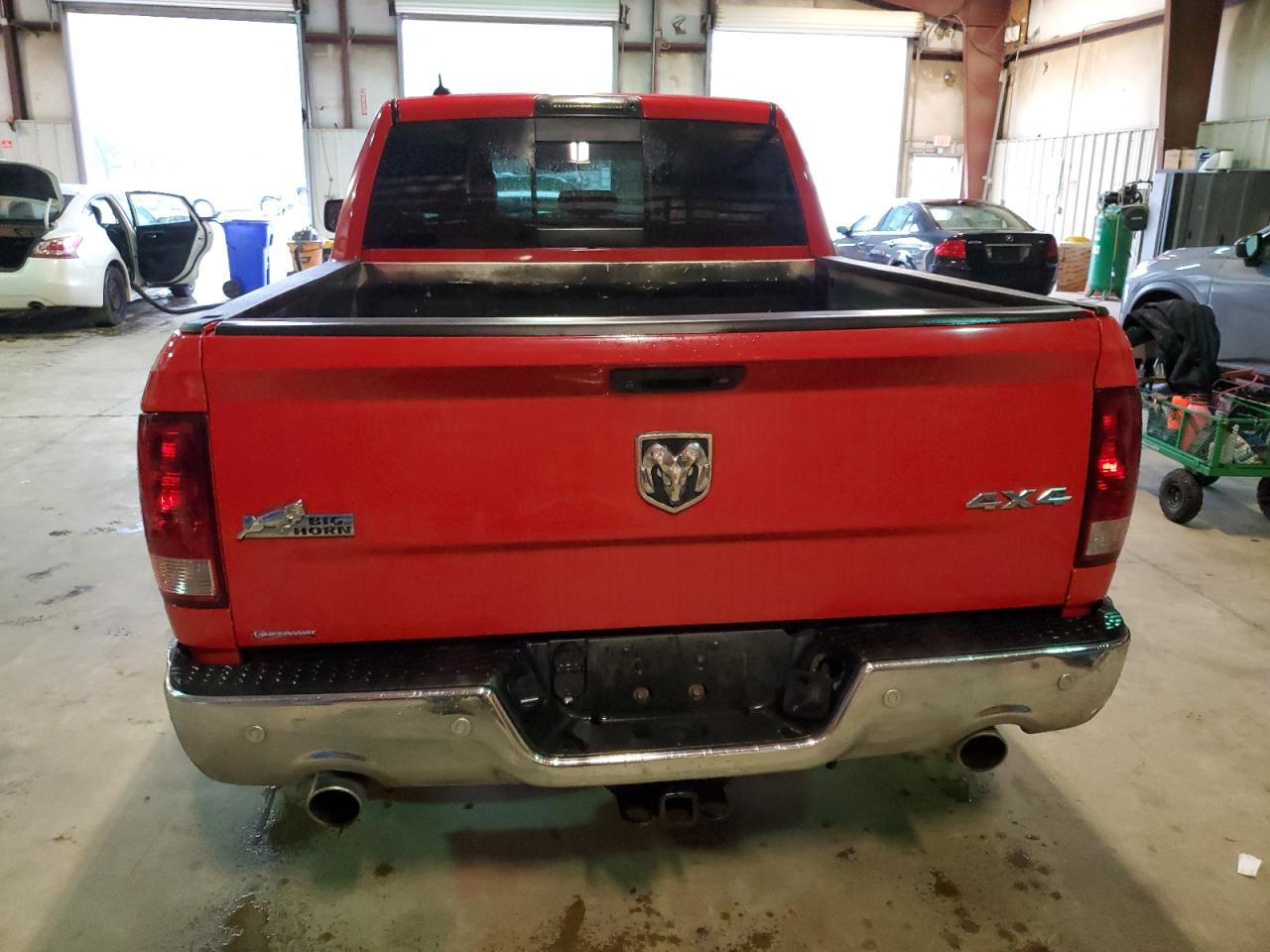 2015 RAM 1500 VIN 1C6RR7LT4FS611391 Copart auction photo, side damage thumbnail 6