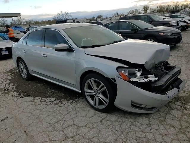2015 Volkswagen Passat VIN 1VWCV7A33FC003303 Copart auction photo, front end / mechanical damage thumbnail 10