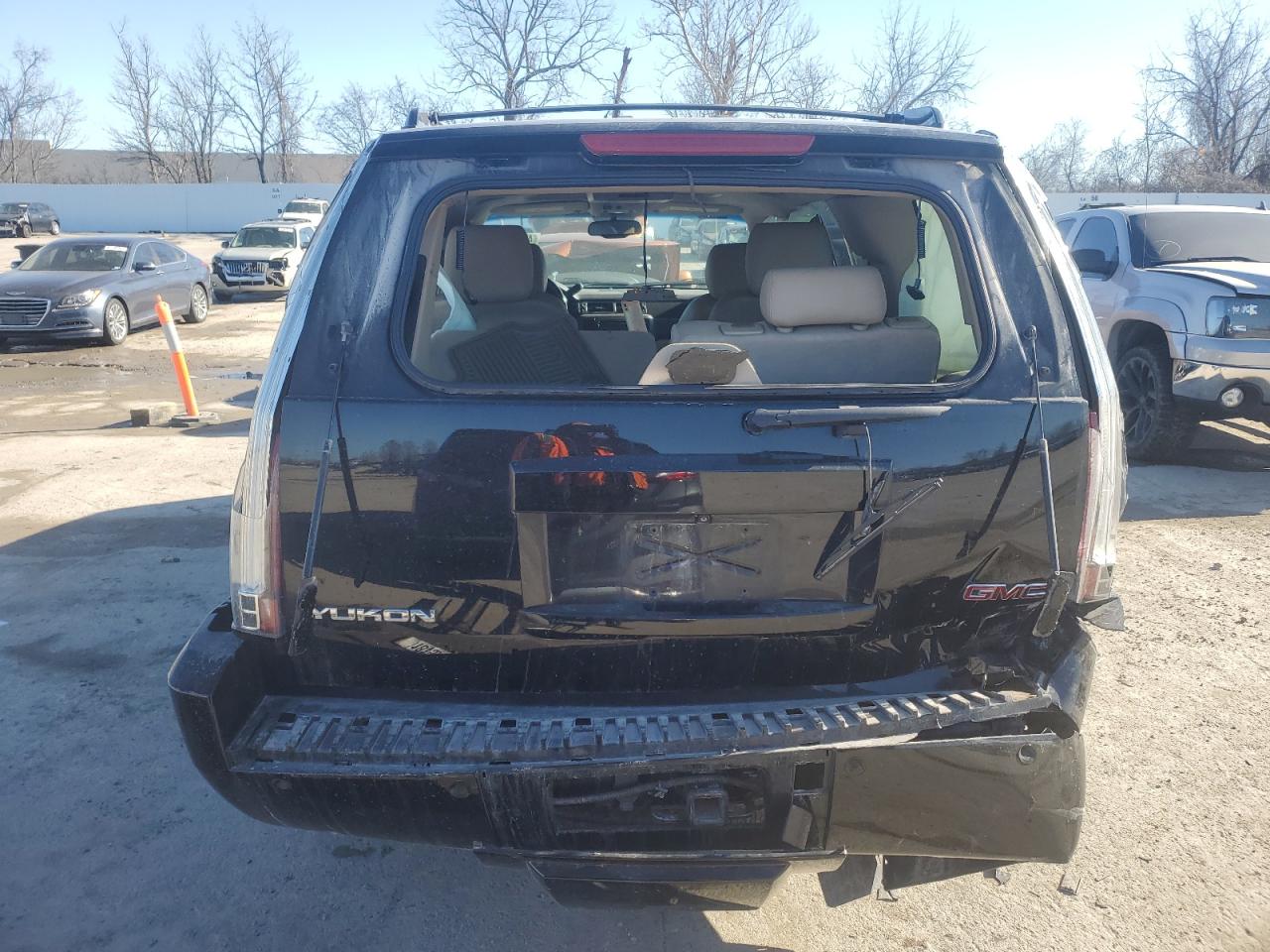 2014 GMC Yukon VIN 1GKS2EEF7ER170165 Copart auction photo, rear end / side damage thumbnail 6