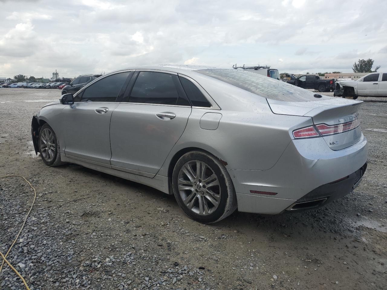 2014 Lincoln MKZ VIN 3LN6L2G92ER823890 Copart auction photo, front end damage thumbnail 2