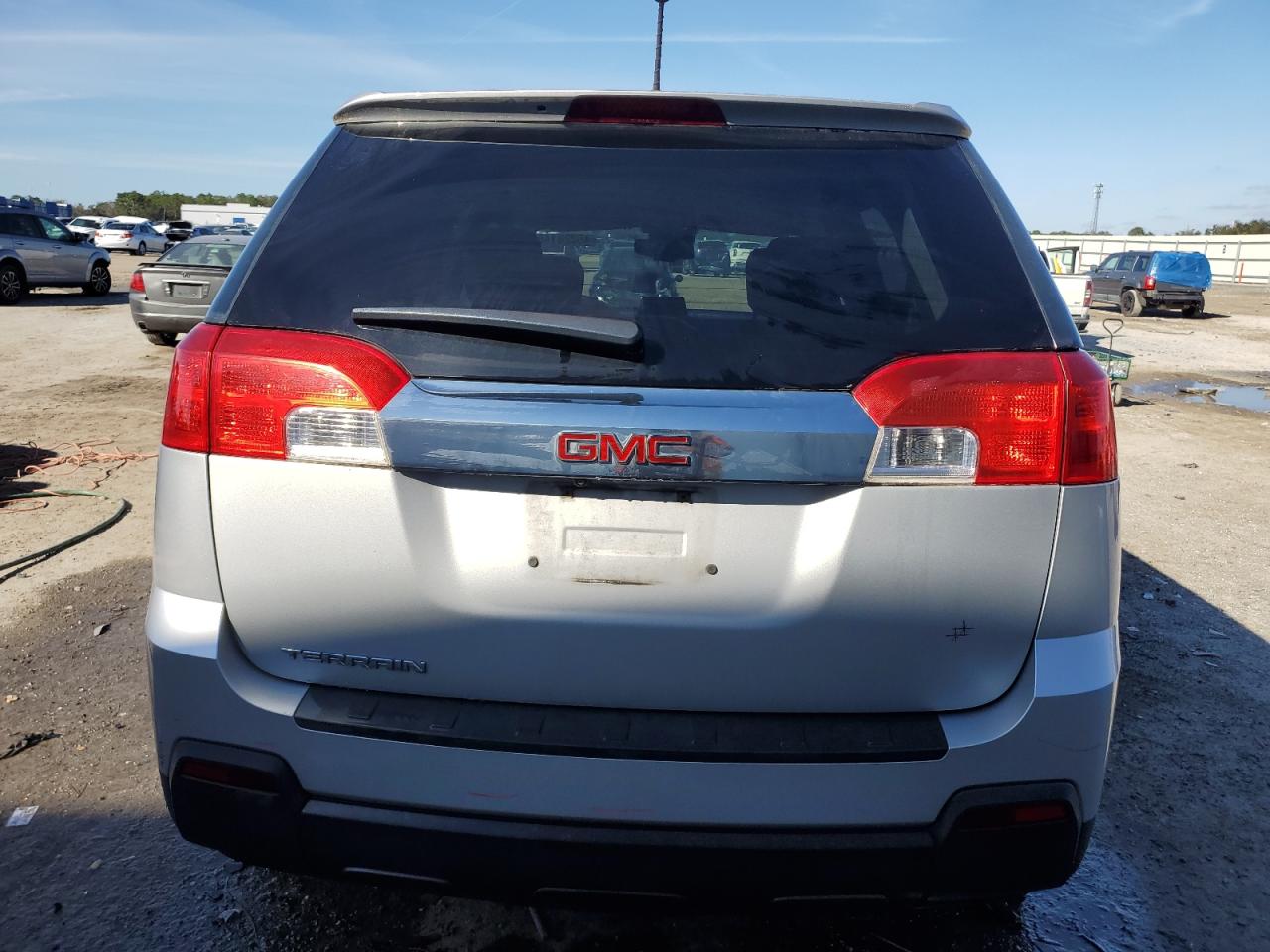 2015 GMC Terrain VIN 2GKALMEK9F6270054 Copart auction photo, front end damage thumbnail 6